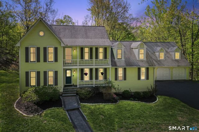 13 Aunt Pattys Lane West, Bethel, CT 06801