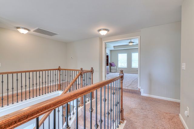 5028 General Eisenhower Dr, Murfreesboro, TN 37129