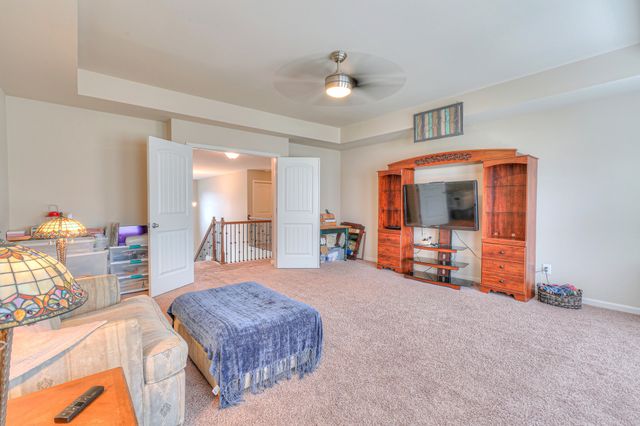 5028 General Eisenhower Dr, Murfreesboro, TN 37129