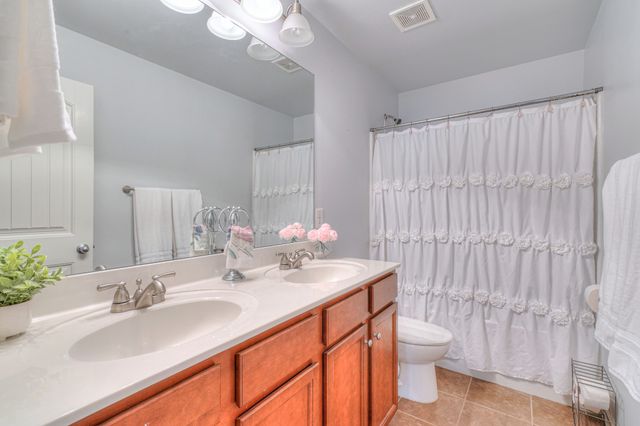 5028 General Eisenhower Dr, Murfreesboro, TN 37129