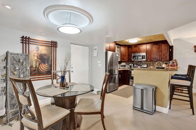3000 NE 5TH Terrace 102-A, Wilton Manors, FL 33334