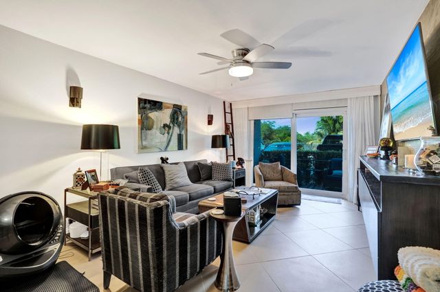 3000 NE 5TH Terrace 102-A, Wilton Manors, FL 33334
