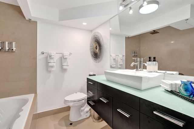 3000 NE 5TH Terrace 102-A, Wilton Manors, FL 33334
