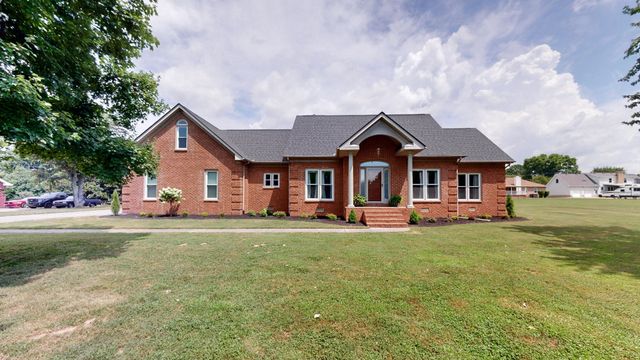 508 Redstone Dr, Gallatin, TN 37066