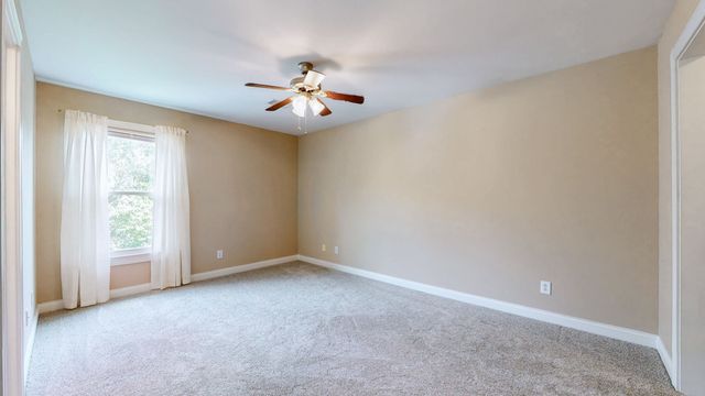 508 Redstone Dr, Gallatin, TN 37066