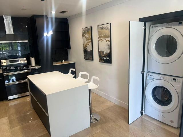 701 N 14th Avenue, Hollywood, FL 33020