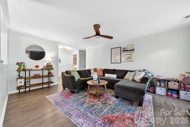 8844 Kirchenbaum Drive, Charlotte, NC 28210