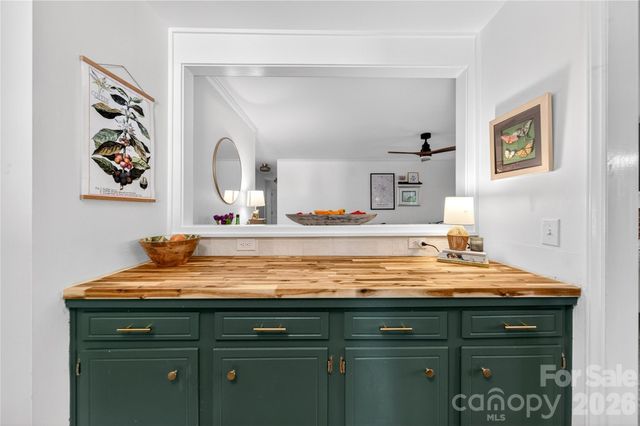 8844 Kirchenbaum Drive, Charlotte, NC 28210