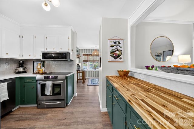 8844 Kirchenbaum Drive, Charlotte, NC 28210