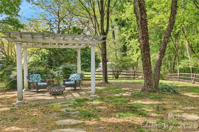 8844 Kirchenbaum Drive, Charlotte, NC 28210