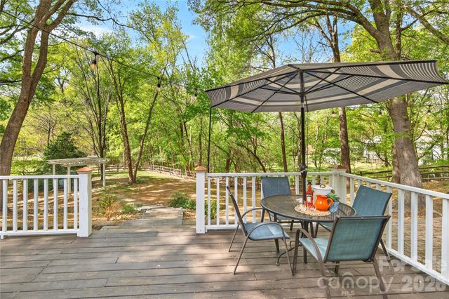 8844 Kirchenbaum Drive, Charlotte, NC 28210