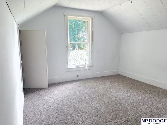 1031 E 10th Street, Fremont, NE 68025