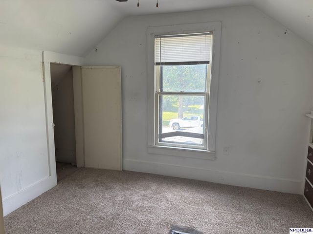 1031 E 10th Street, Fremont, NE 68025