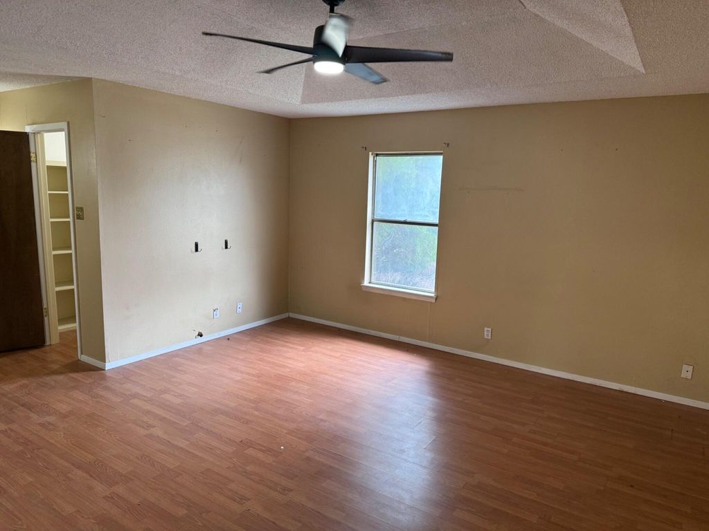 Image 17 of property listing at 3814 Sunset Drive, San Angelo, TX 76904