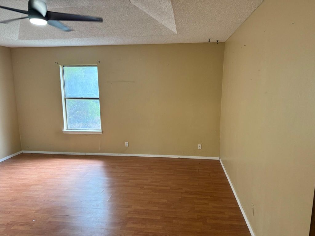 Image 18 of property listing at 3814 Sunset Drive, San Angelo, TX 76904