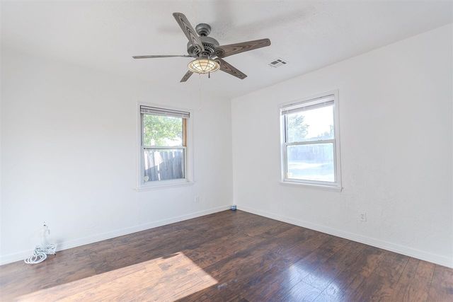 21 NW 29th St, Lawton, OK 73505