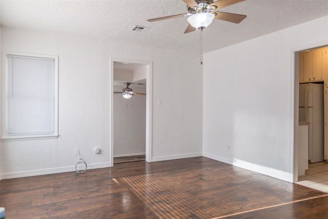 21 NW 29th St, Lawton, OK 73505