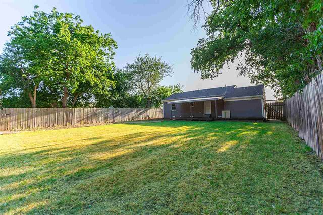 21 NW 29th St, Lawton, OK 73505