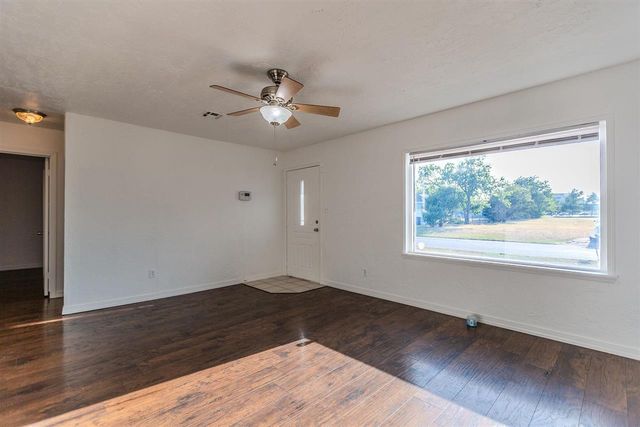 21 NW 29th St, Lawton, OK 73505