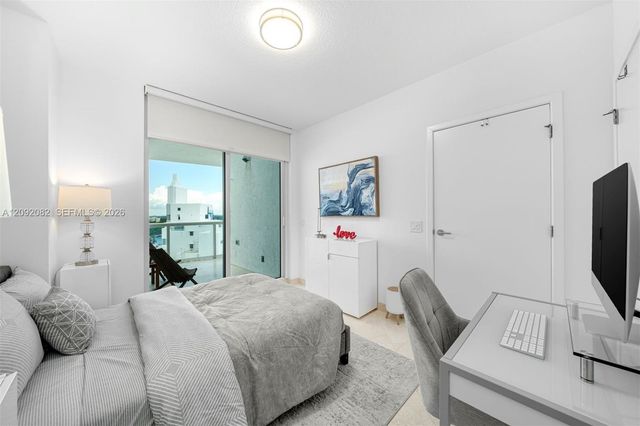 3801 Collins Avenue 1505, Miami Beach, FL 33140