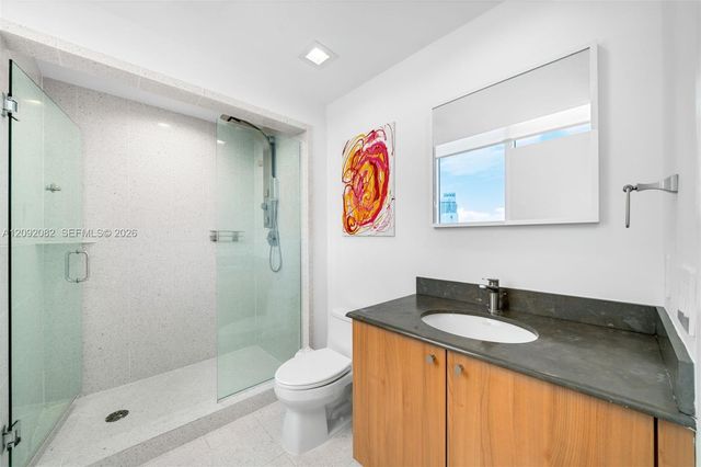 3801 Collins Avenue 1505, Miami Beach, FL 33140
