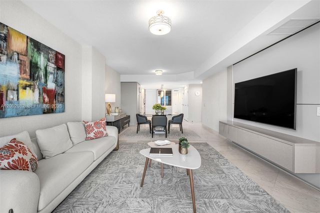 3801 Collins Avenue 1505, Miami Beach, FL 33140
