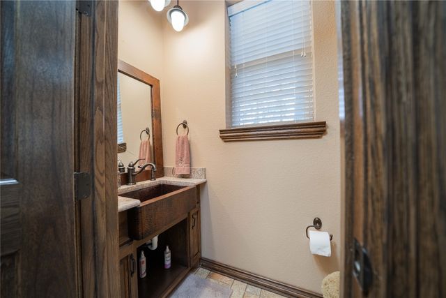 1032 W FM 900, Mount Vernon, TX 75457