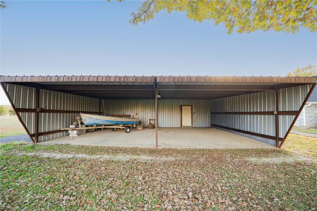 1032 W FM 900, Mount Vernon, TX 75457