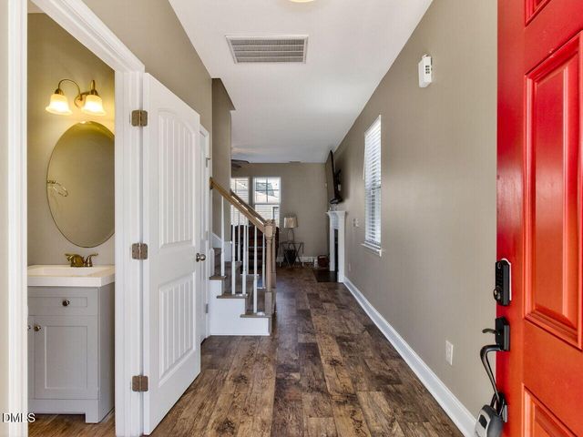 8 Solstice Lane, Garner, NC 27529