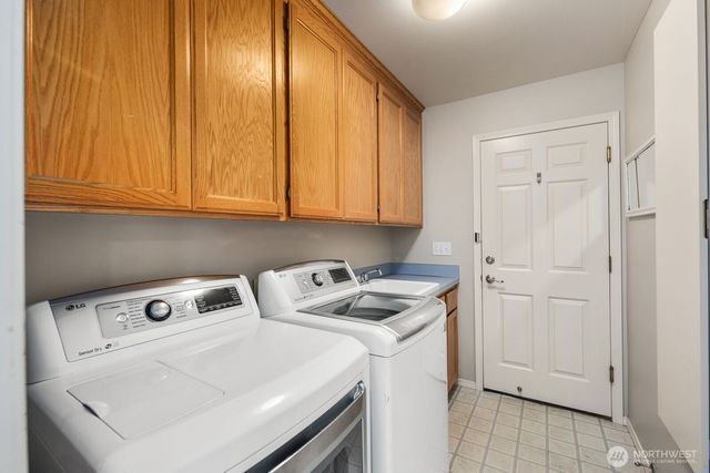 1424 Latham Court, Dupont, WA 98327