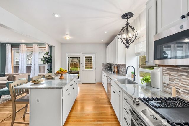 1424 Latham Court, Dupont, WA 98327