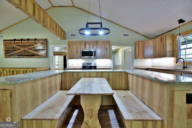 3175 Salem Road, Pine Mountain, GA 31822