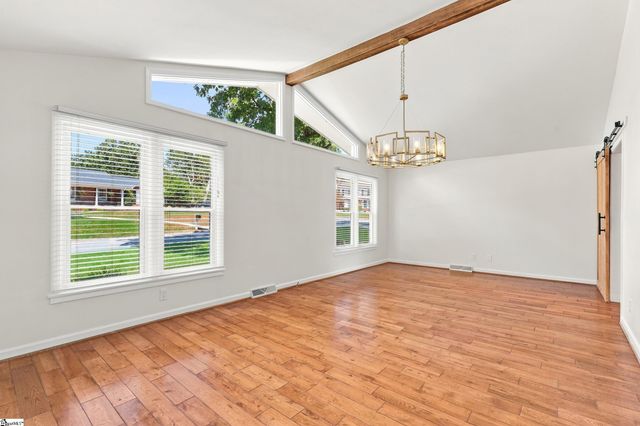 110 Stonehedge Drive, Greenville, SC 29615