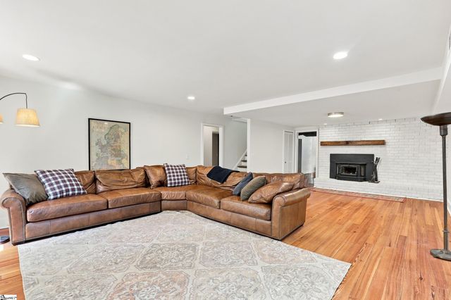 110 Stonehedge Drive, Greenville, SC 29615