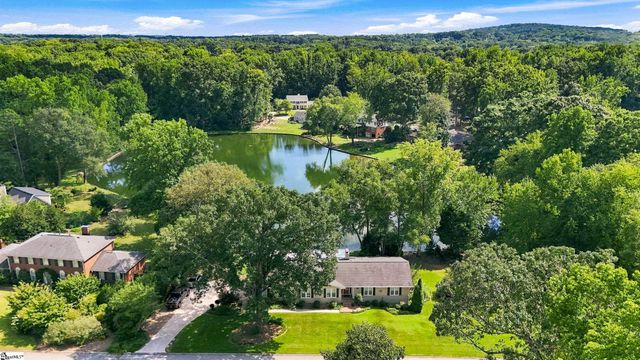 110 Stonehedge Drive, Greenville, SC 29615