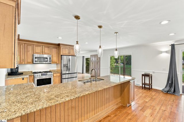 110 Stonehedge Drive, Greenville, SC 29615