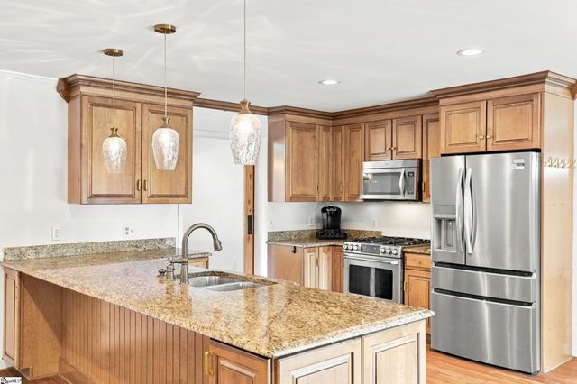 110 Stonehedge Drive, Greenville, SC 29615
