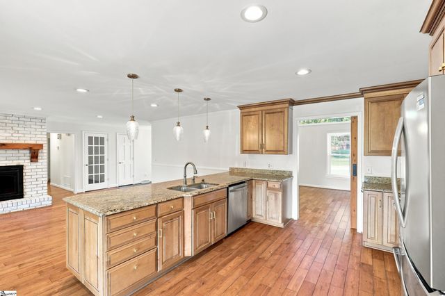 110 Stonehedge Drive, Greenville, SC 29615