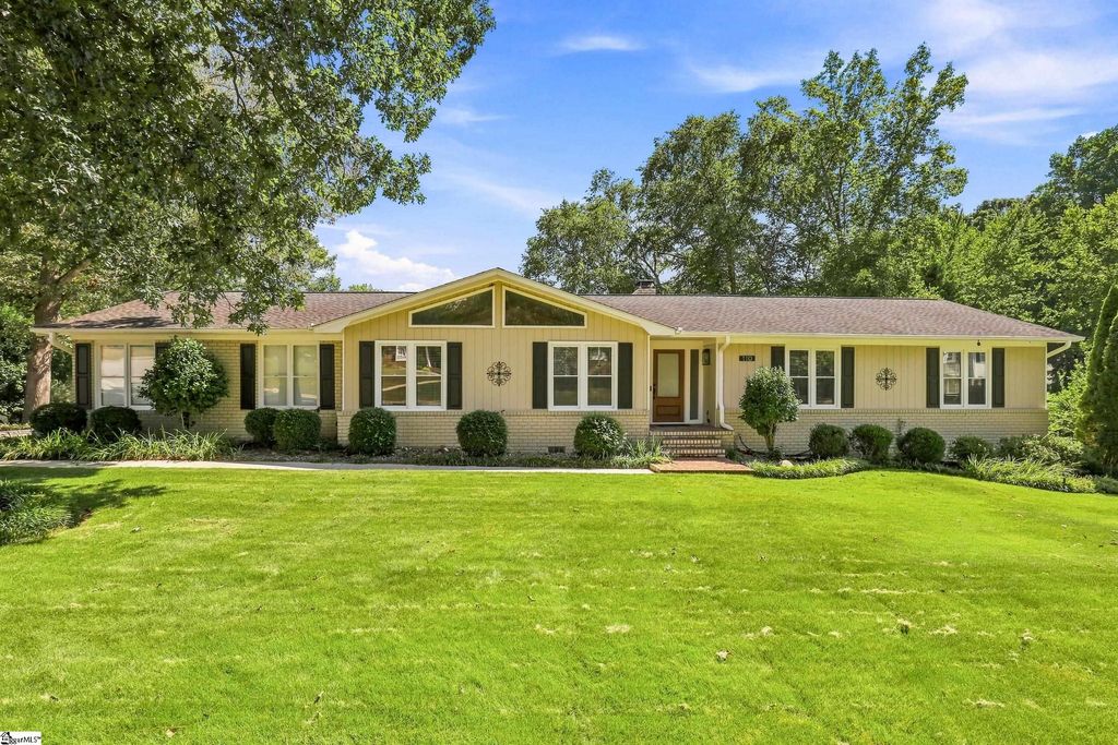 110 Stonehedge Drive, Greenville, SC 29615