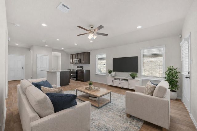 8303 Amaryllis Ct, Rosharon, TX 77583