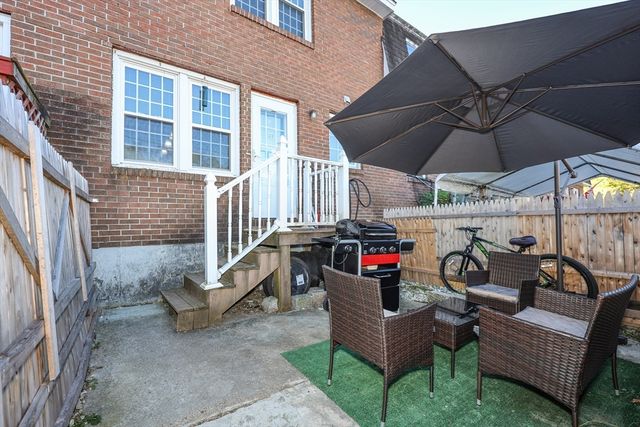 32A Rockingham Street 32A, Lowell, MA 01852