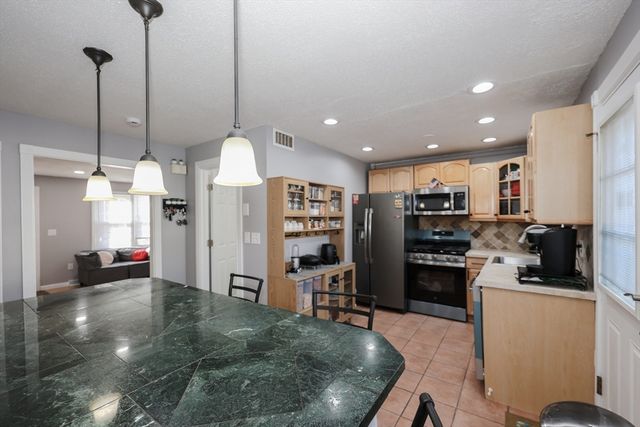 32A Rockingham Street 32A, Lowell, MA 01852