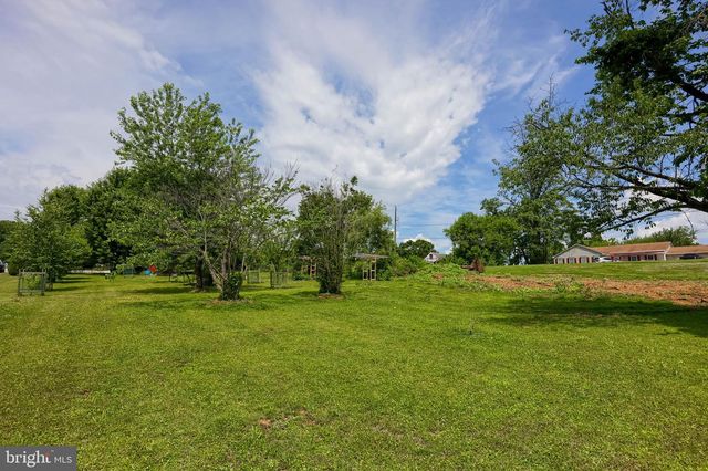 355 HARRY RD, Coatesville, PA 19320