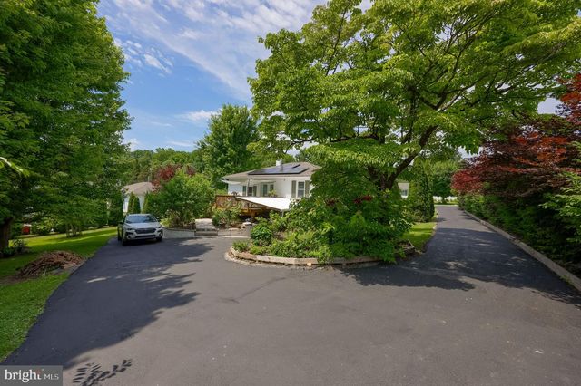 355 HARRY RD, Coatesville, PA 19320