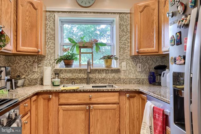 355 HARRY RD, Coatesville, PA 19320