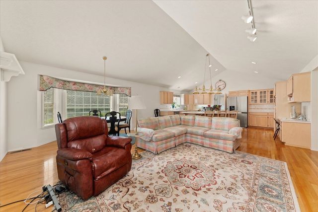 518 N Dunbarton Oaks Ln, Liberty Lake, WA 99019