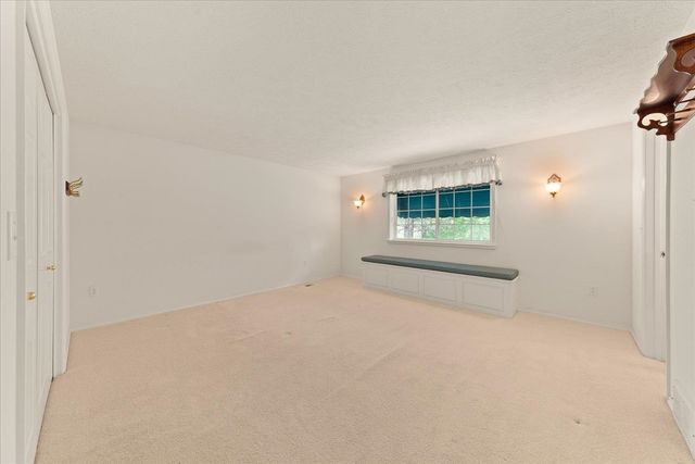 518 N Dunbarton Oaks Ln, Liberty Lake, WA 99019