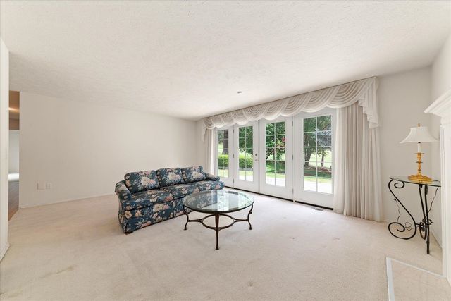 518 N Dunbarton Oaks Ln, Liberty Lake, WA 99019