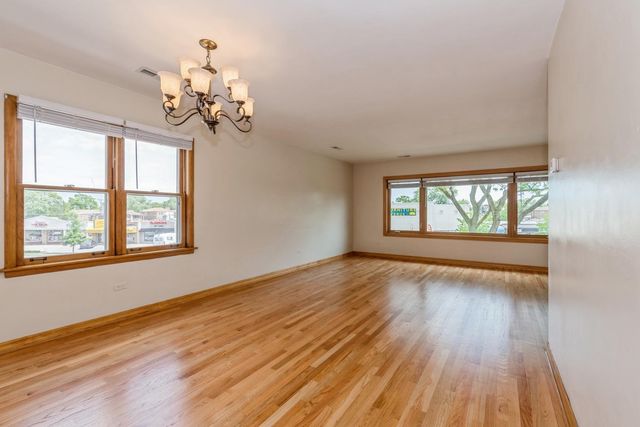 8108 N Oriole Avenue 2, Niles, IL 60714