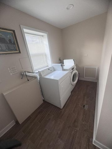 8108 N Oriole Avenue 2, Niles, IL 60714